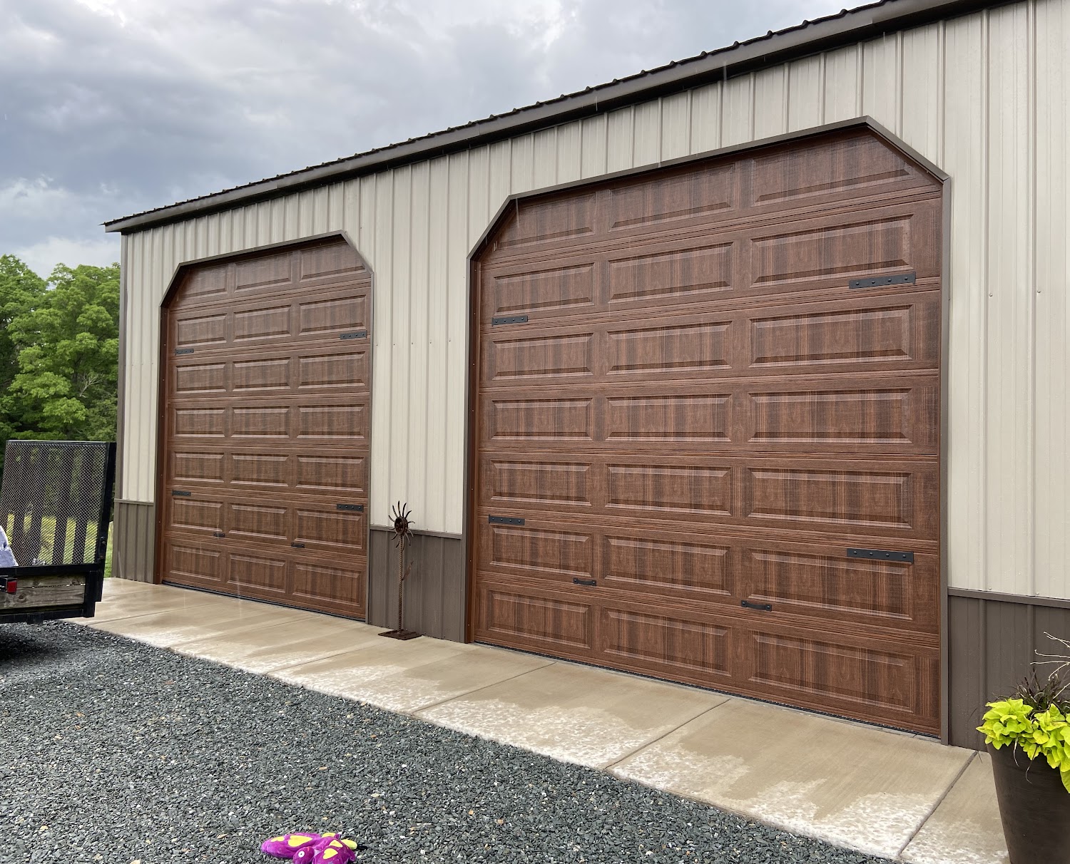 Illustration of Garage Door Repair Installation